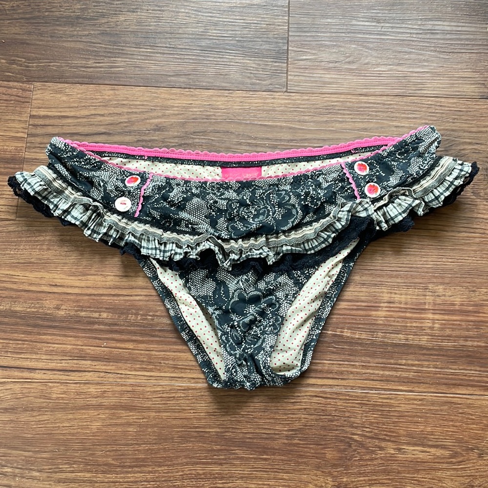 Betsey Johnson Bikini Bottom Swim y2k retro Black Floral Plaid Ruffles Lace M/L